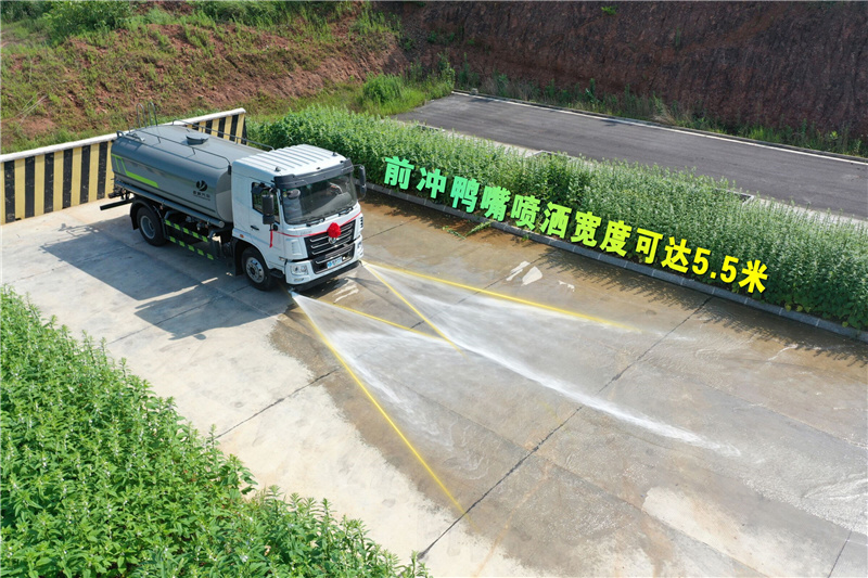 東風(fēng)華神F5灑水車_功能效果_展示圖_華神12方灑水車
