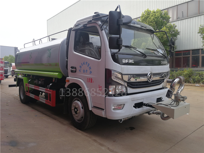 湖北盈通汽車江西藍(lán)牌福田抑塵車