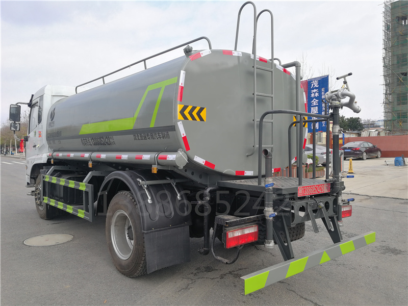 湖北盈通汽車江西藍(lán)牌福田抑塵車