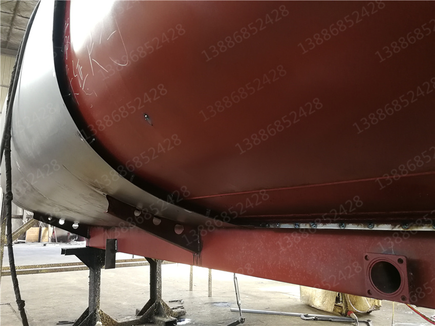 湖北盈通汽車江西藍(lán)牌福田抑塵車