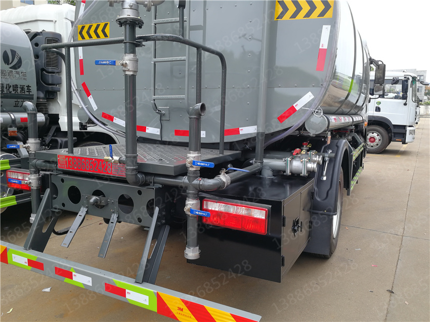 湖北盈通汽車山東綠化福田抑塵車