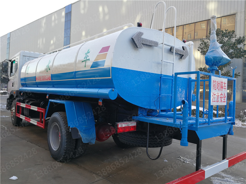 湖北盈通汽車東風福瑞卡12方灑